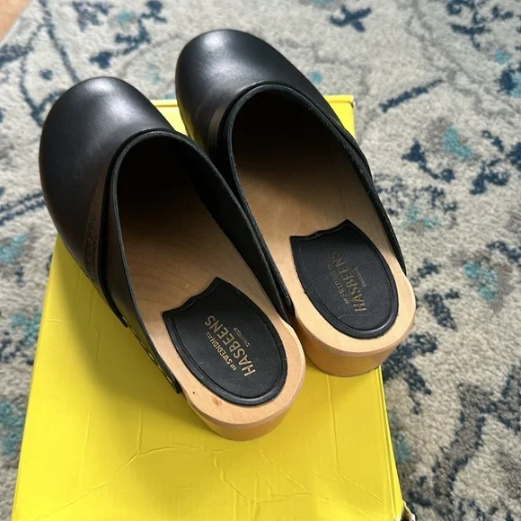 Black Swedish HASBEENS clogs. Size 38. - Picture 5 of 9